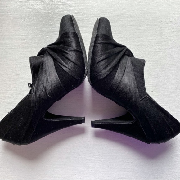 ROCKET DOG Black Satin Fabric Side Zip Cone Heel Booties - Picture 8 of 11